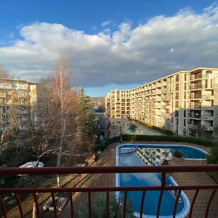 Anita A 25 Pool View Sunny Apartman
