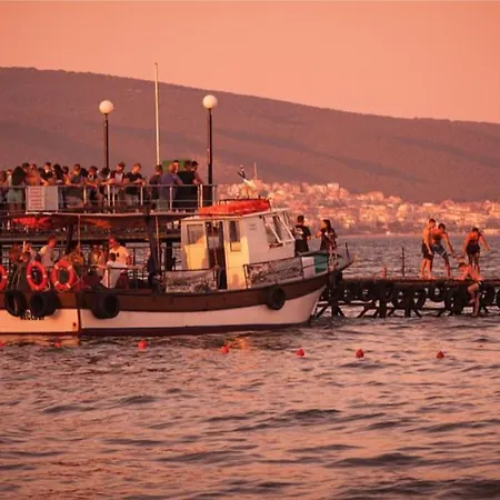 Anita A 25 Pool View Sunny アパート *